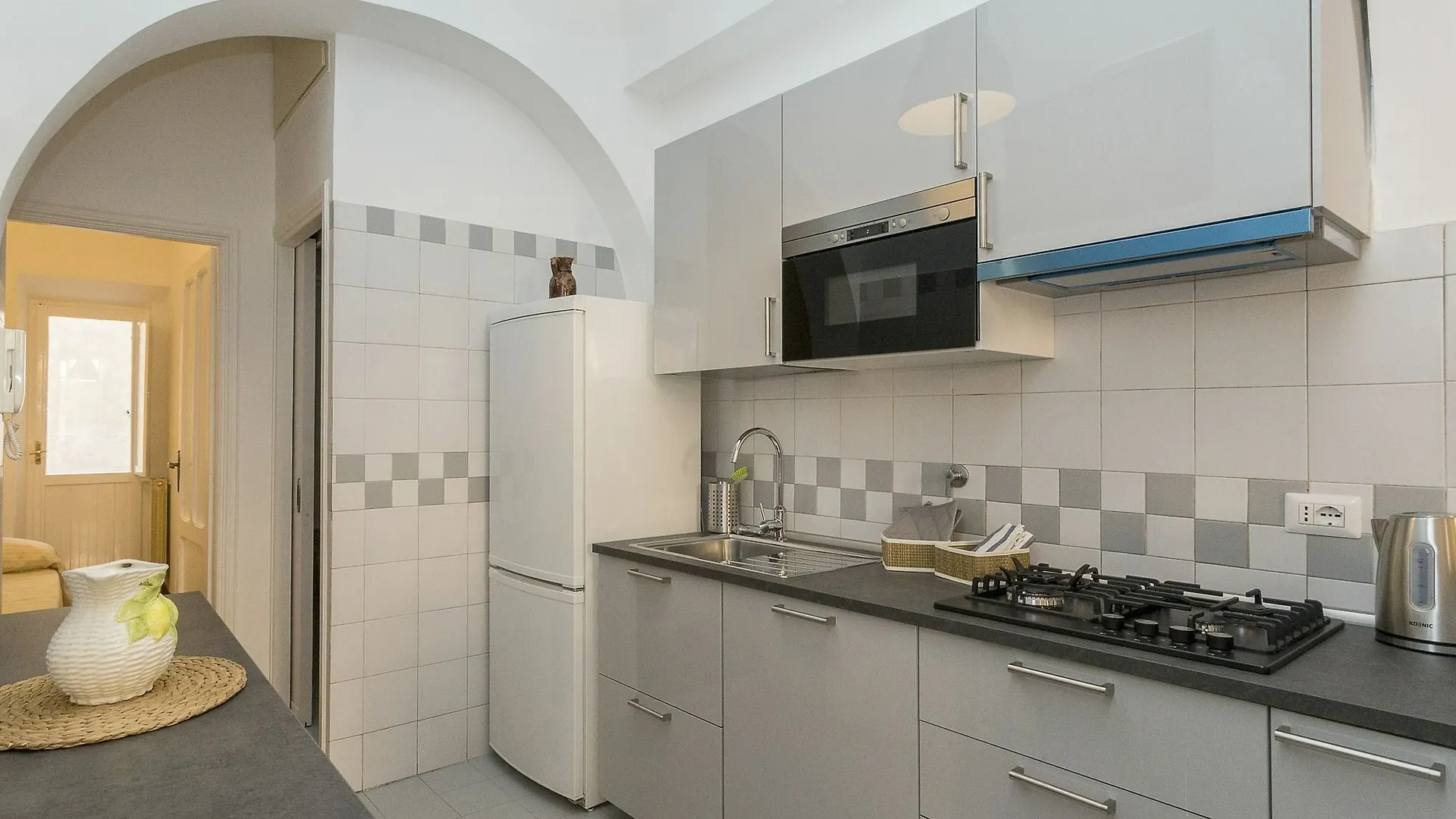 San Pietro Modern Suite Rome Apartment